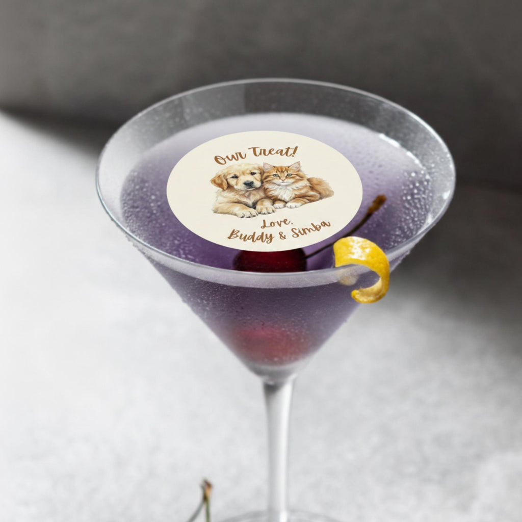 Pet portrait edible wafer drink topper floating on a wedding cocktail, circle shape