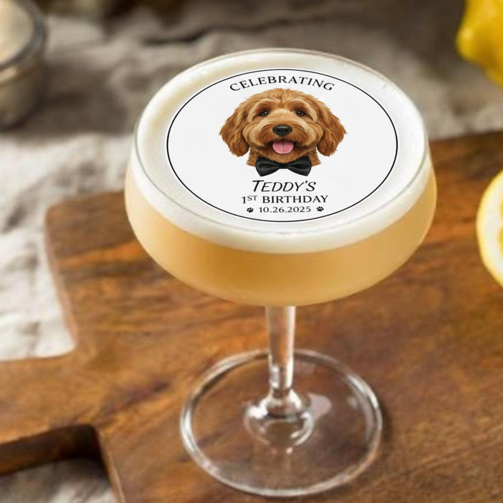 Custom pet photo edible drink toppers made from wafer paper, featuring personalized dog and cat images printed with food-grade edible ink. Round precut circles with soft white halo edges designed for lattes, milk foam drinks, and party beverages. Ideal for pet birthdays, signature drinks, and celebrations, creating a floating photo effect on drinks with vibrant, detailed edible printing.
